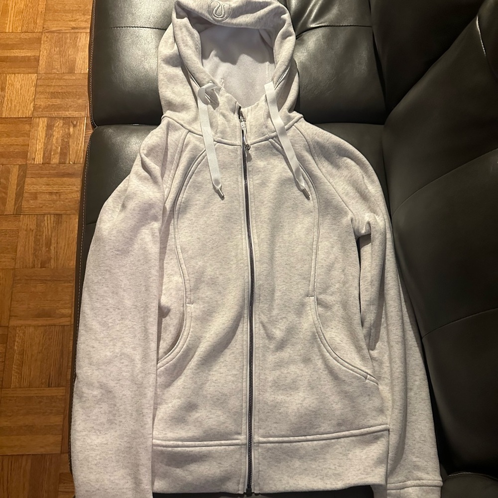 Lululemon Heathered White/White Scuba Hoodie Plush Size 6